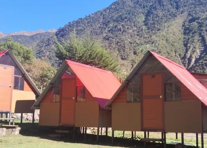 Florefundios Huts Collpa Colpapampa