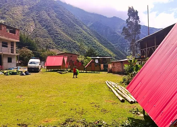 Florefundios Huts Collpa Colpapampa